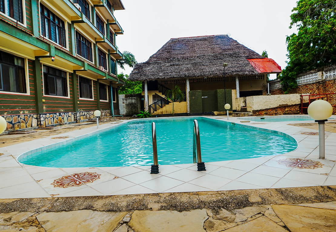 Swimming pool at Gift Guest House Diani Beach